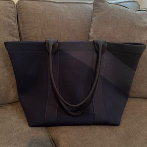 Rothys Essential Tote Midnight Navy